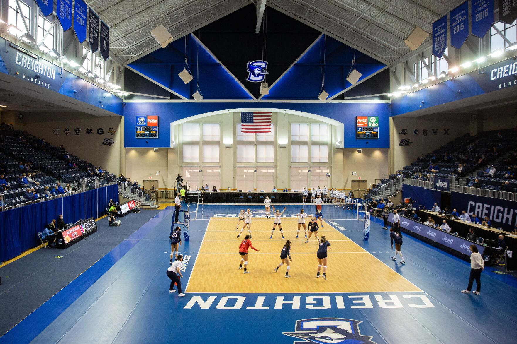 040321-owh-spo-cuvolley-ar02